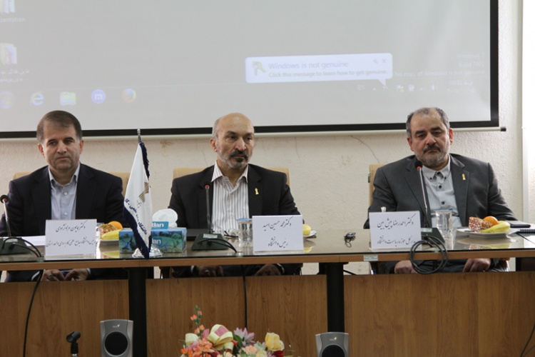 نشست روسای مراکز آموزش علمی کاربردی استان ایلام با حضور دکتر امید رئیس دانشگاه جامع علمی کاربردی کشور